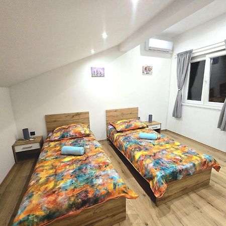 Apartmani Krnic Šibenik Exteriör bild