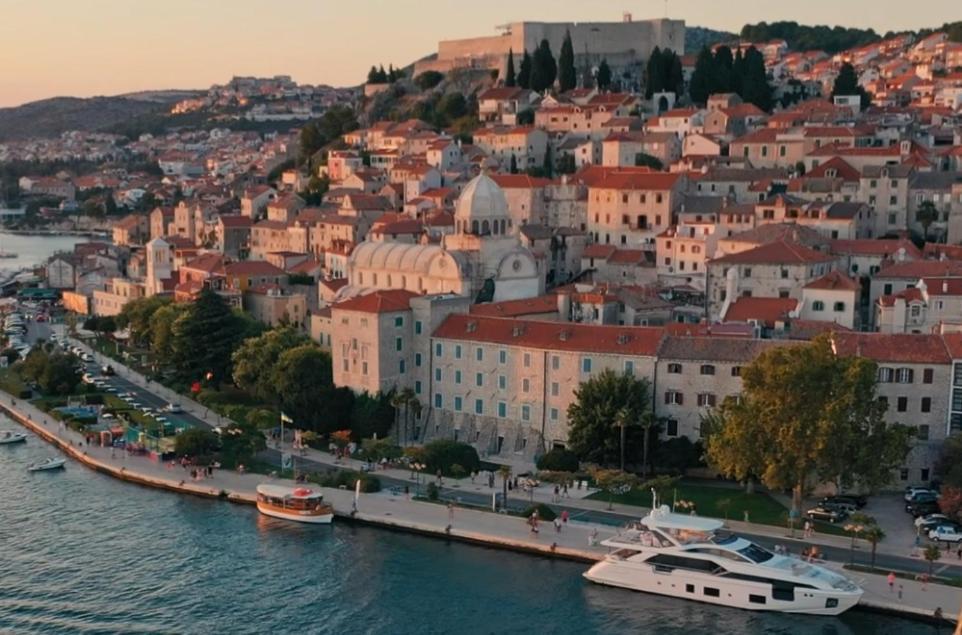 Apartmani Krnic Šibenik Exteriör bild