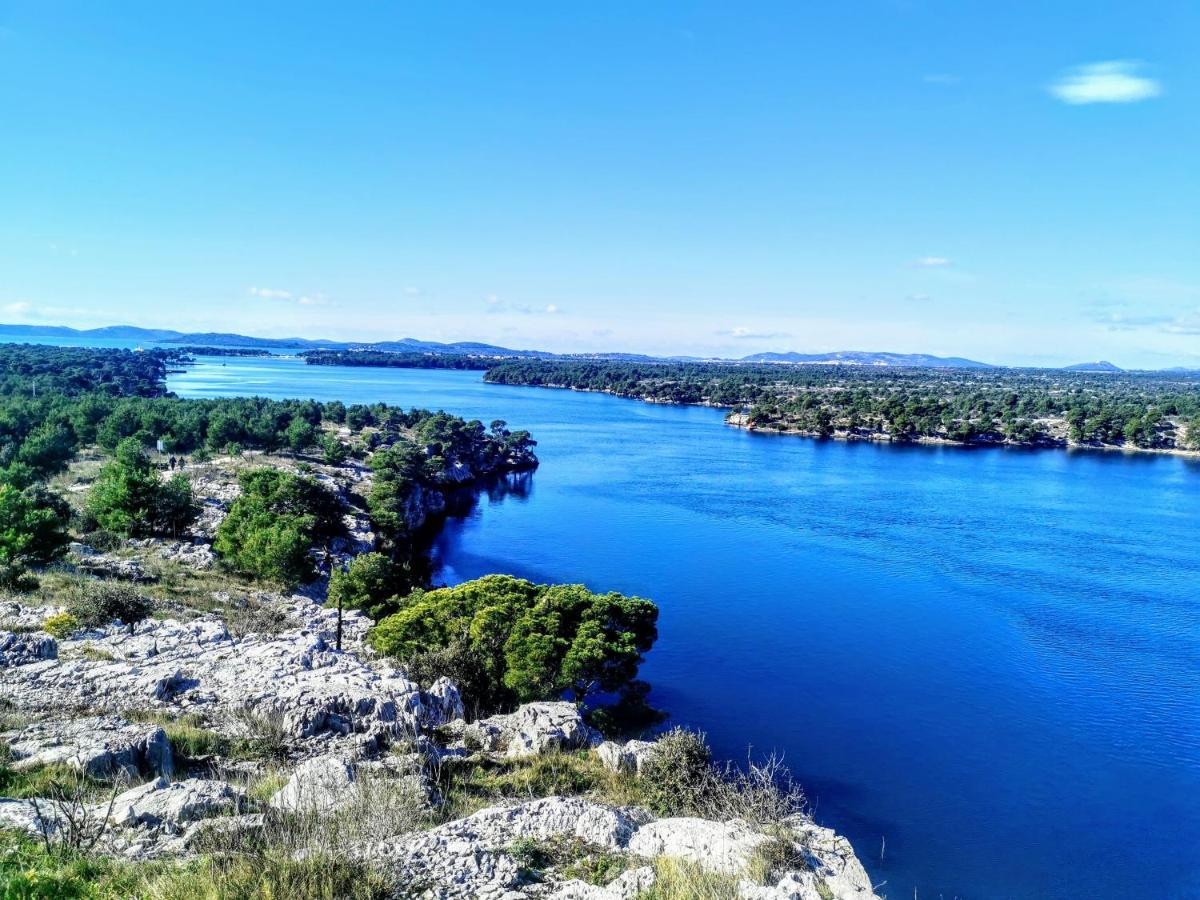 Apartmani Krnic Šibenik Exteriör bild