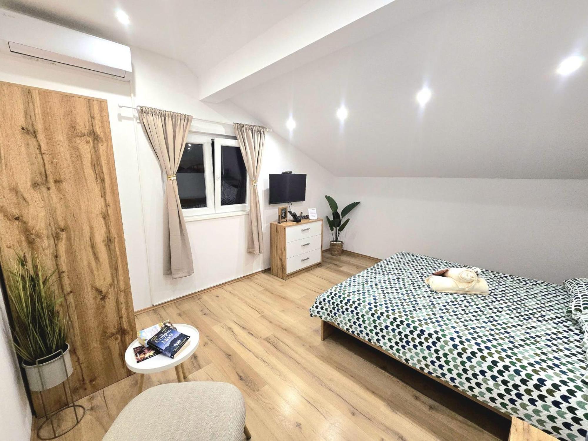 Apartmani Krnic Šibenik Exteriör bild