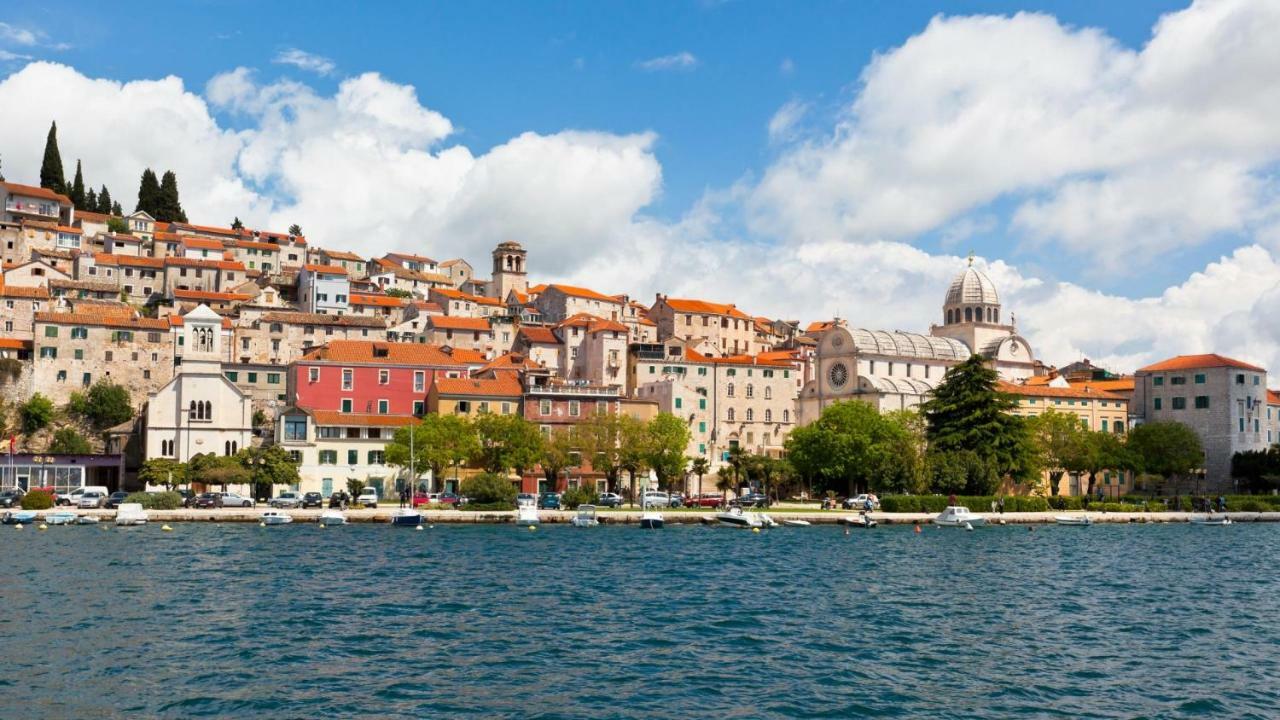 Apartmani Krnic Šibenik Exteriör bild