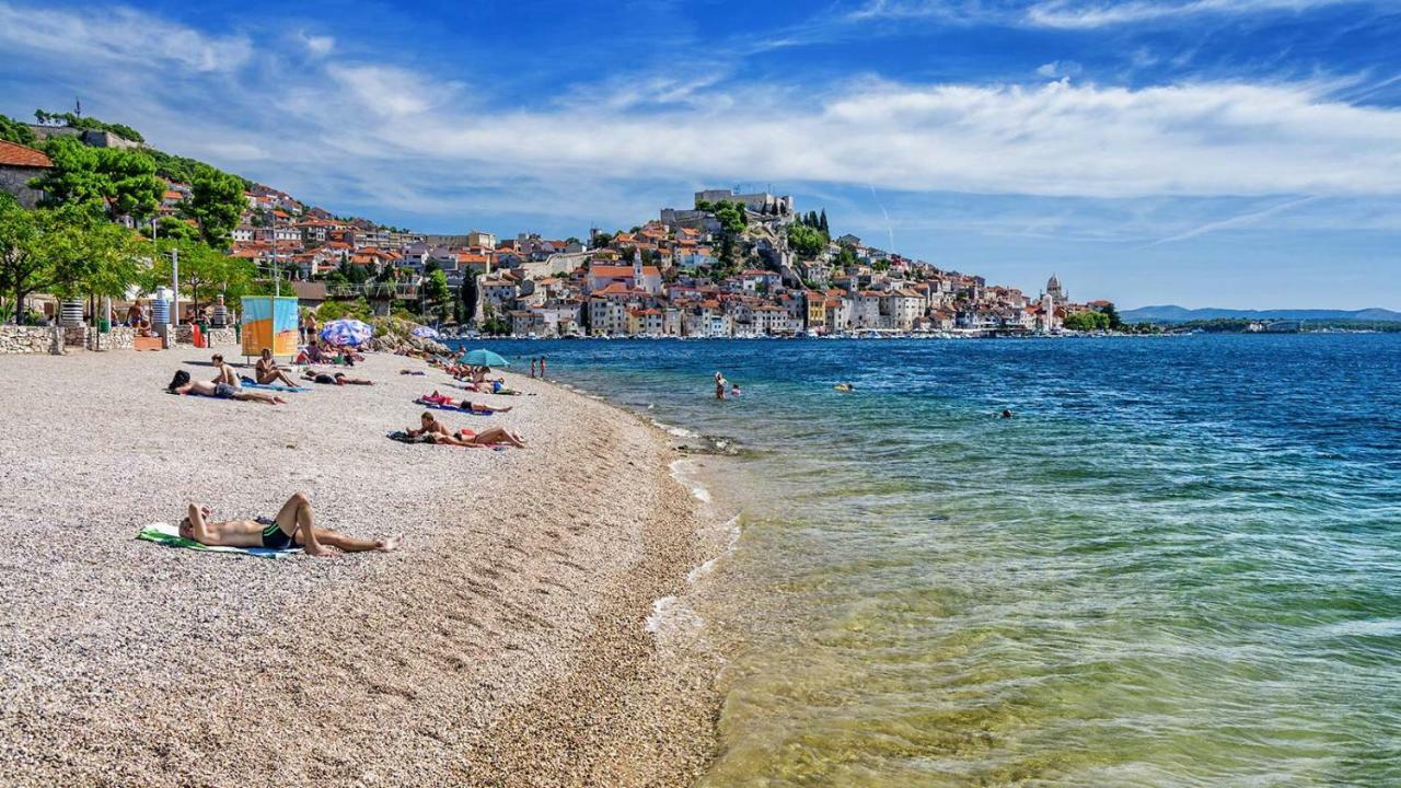 Apartmani Krnic Šibenik Exteriör bild